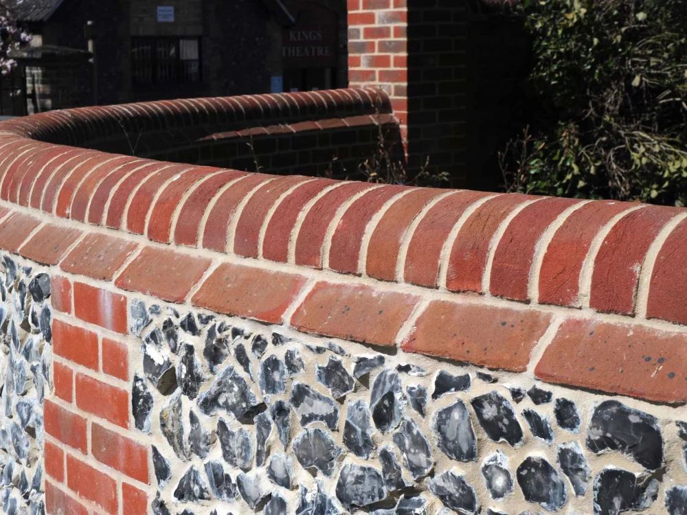 A0202: Thakeham Red Multi Stock