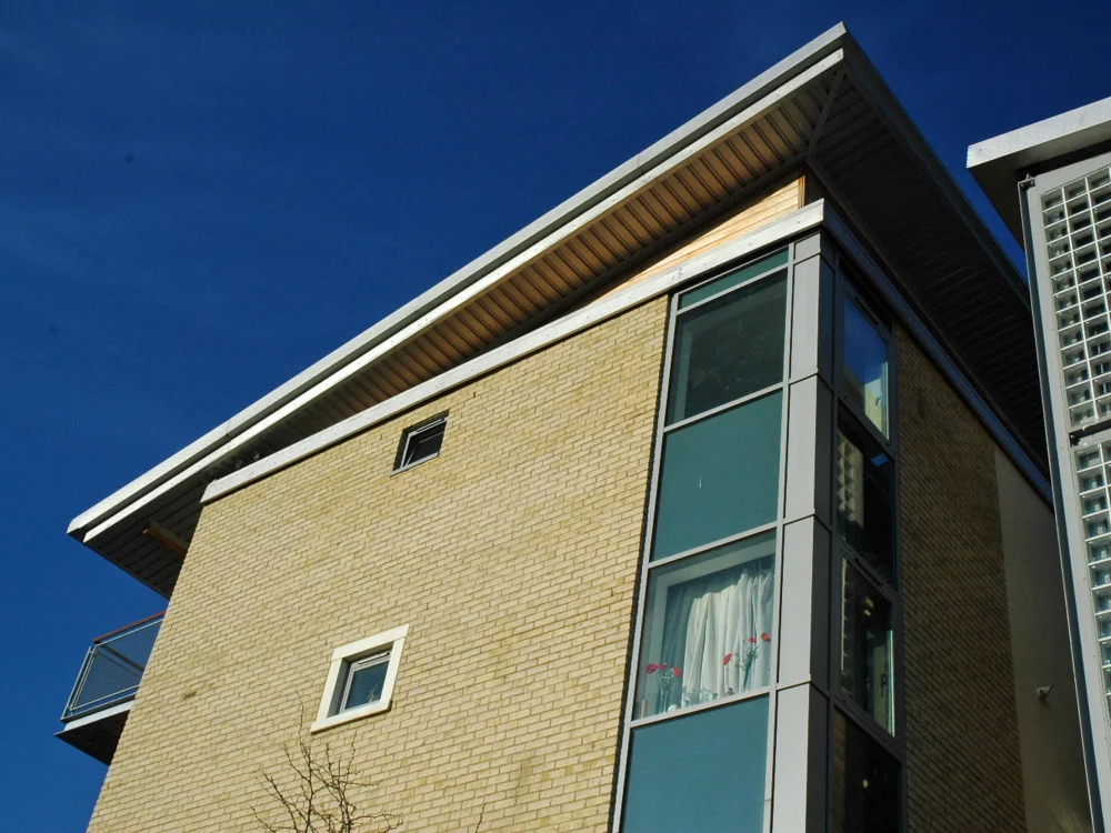 A0210: Bradgate Multi Cream