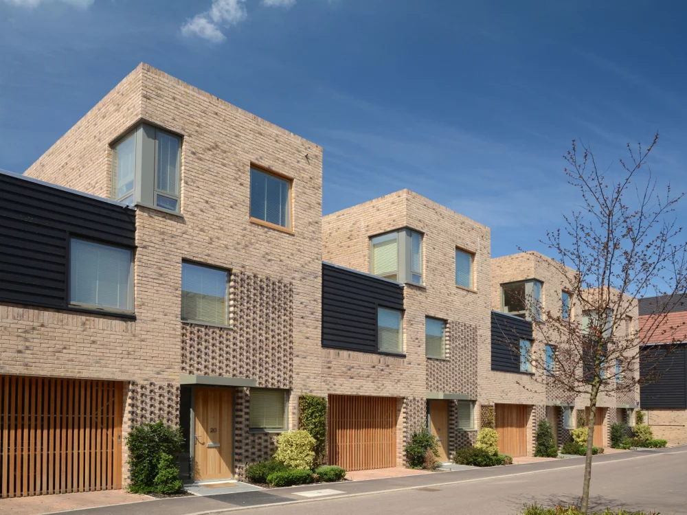 A0220: Ivanhoe Cream Original