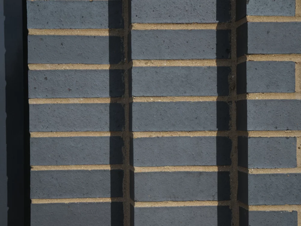 A0226: Atlas Smooth Blue