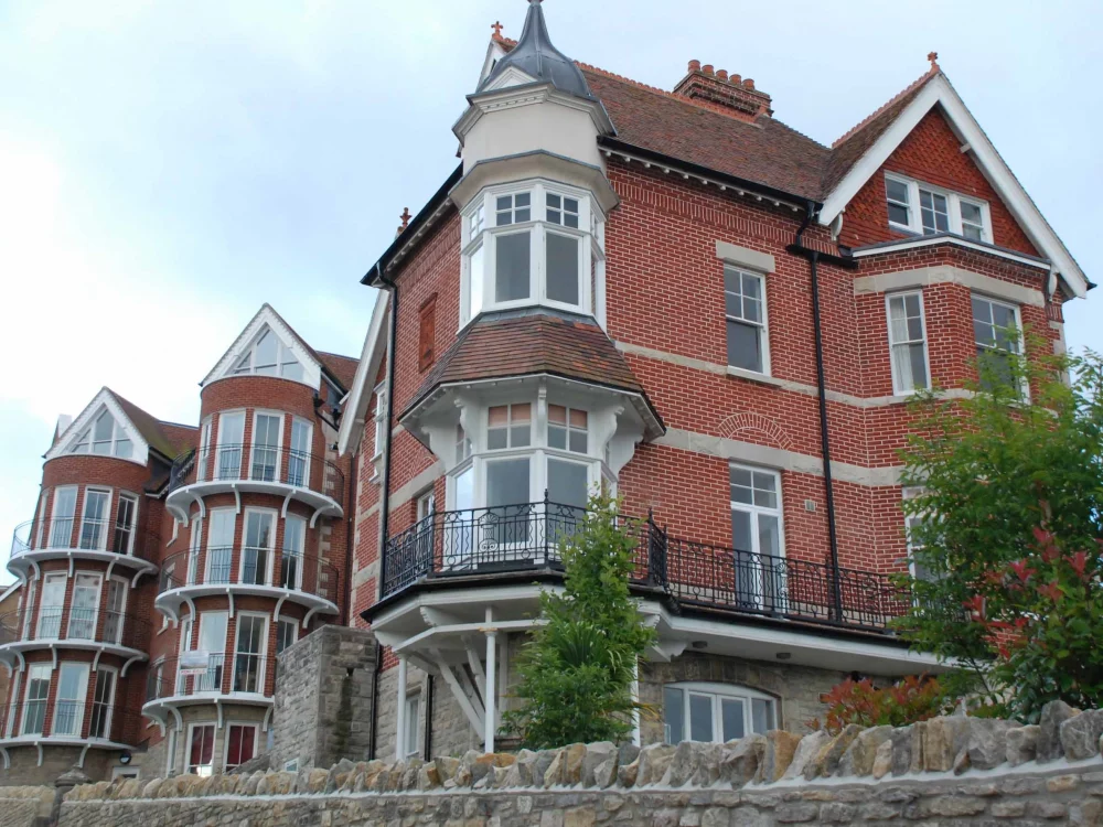 A0288: Swanage Handmade Heather Red