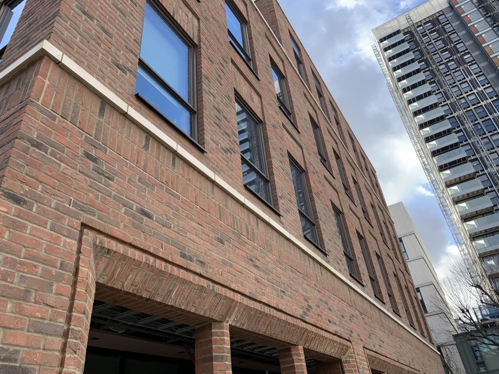 E0169 - Kassandra Multi