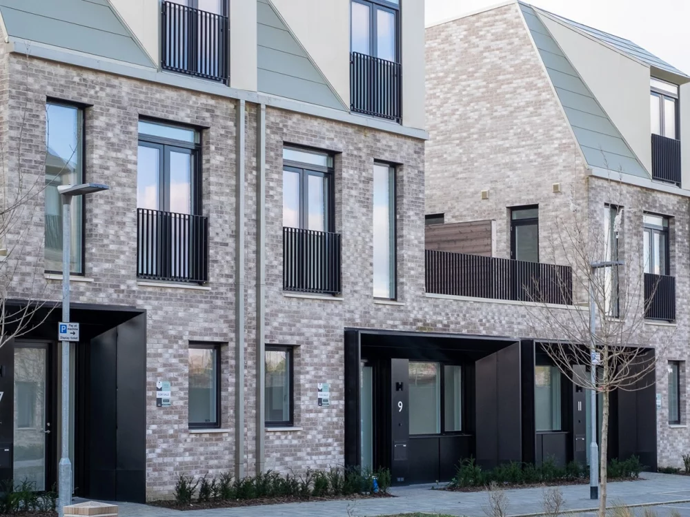 G0027 - Bromo Handmade