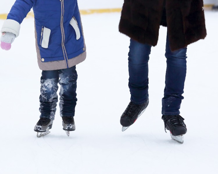 Easter Ice skating Braehead Shopping centre