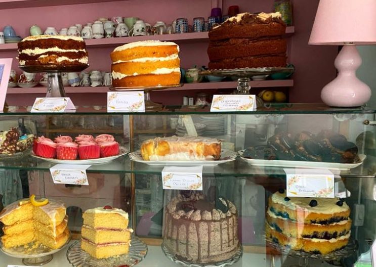 Cakestand & Crumb Greensand Country