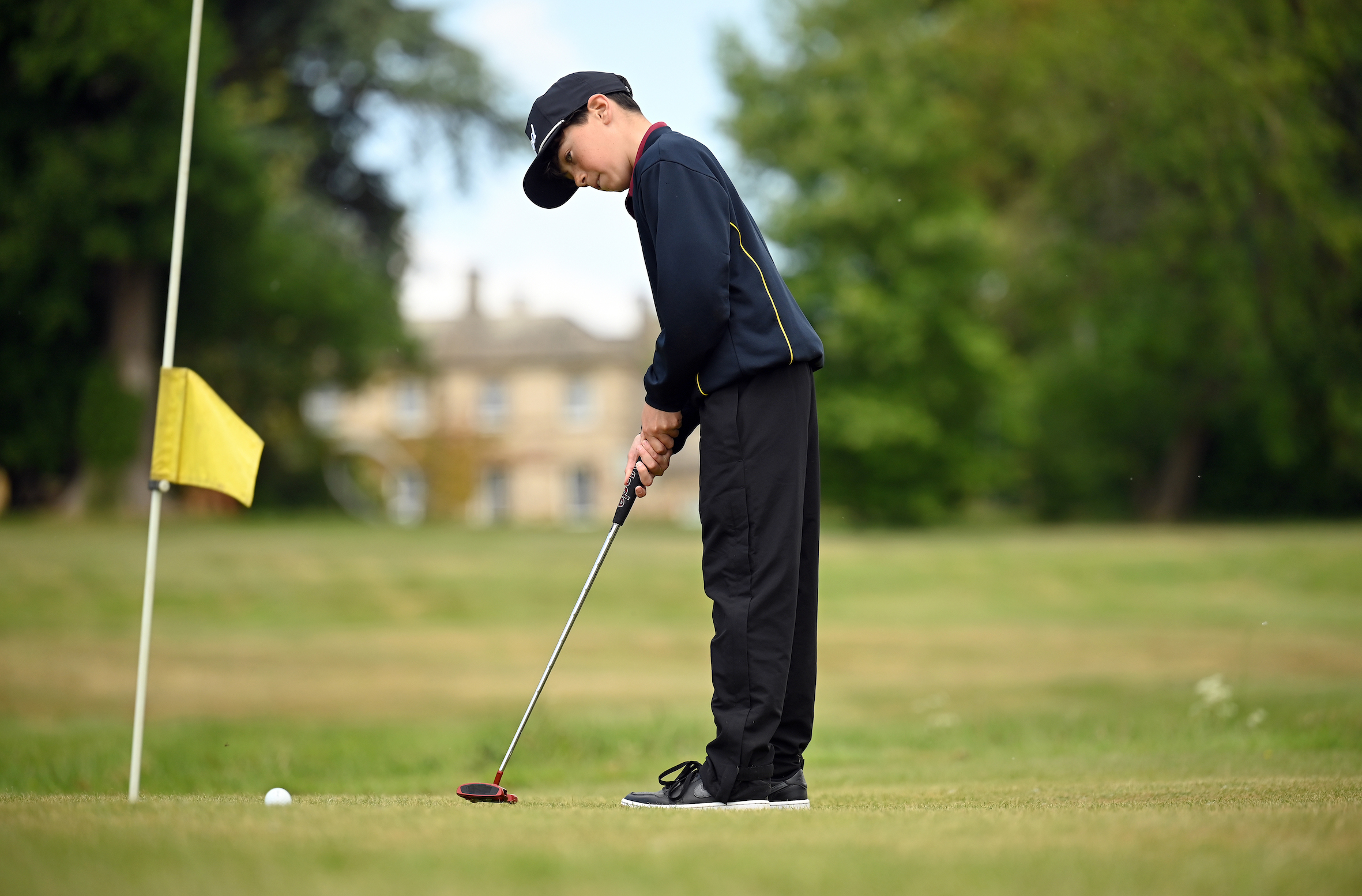 Professional golf coaching at independent school Buckinghamshire