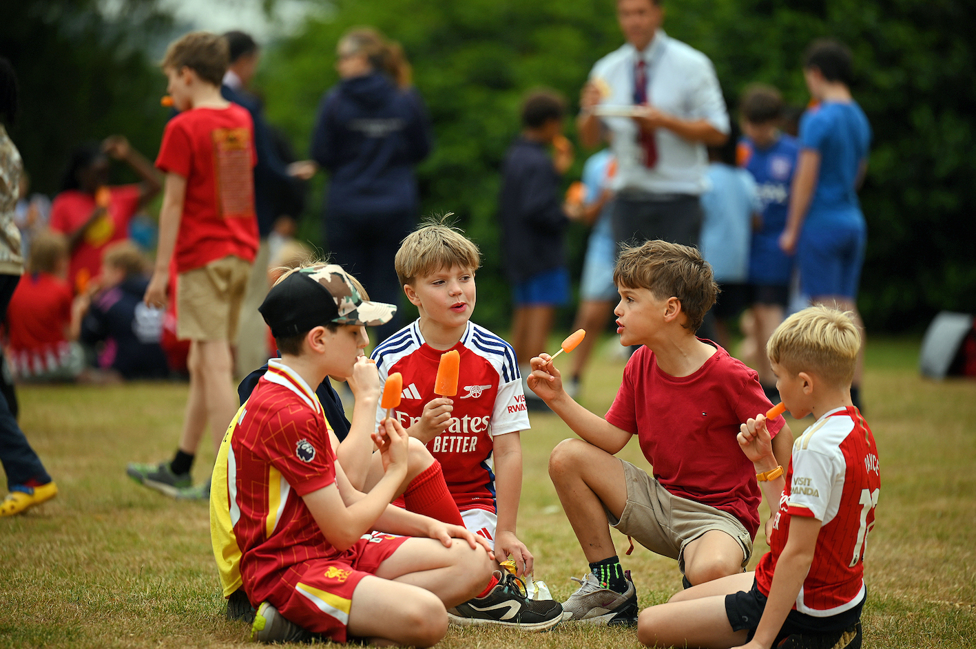 Boarding at Swanbourne House combines modern facilities, caring staff & 55 acres of countryside, less than an hour from London.