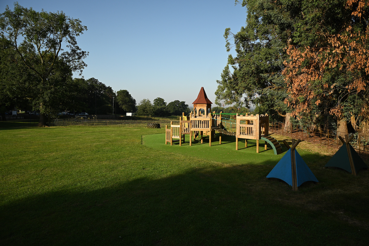 Prep school with woodland and outdoor classroom near Milton Keynes